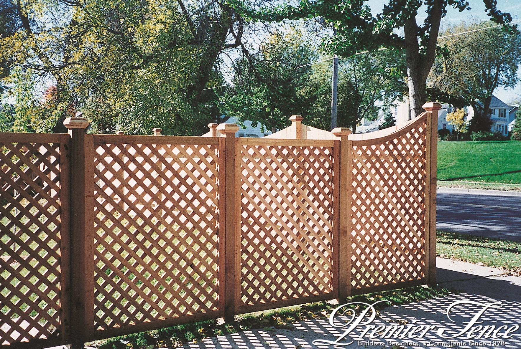 wood fences with lattice tops